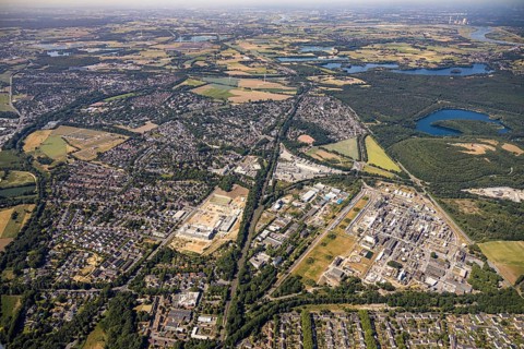 Aerial view, Rheinpreussen slagheap, forest lake, overview Utfort, Rheinberger Straße, Mörs, Ruhr