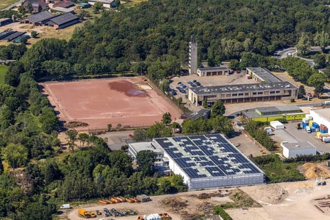 Aerial photo, fire brigade Mörs, fire brigade Hülsdonk, sports field FC Rot-Weiß Mörs, Mörs, Ruhr