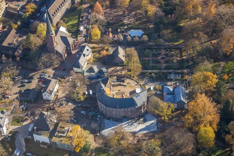 Aerial photograph, Mörs Castle, St Joseph's Catholic Church, Mörs, Ruhr area, North