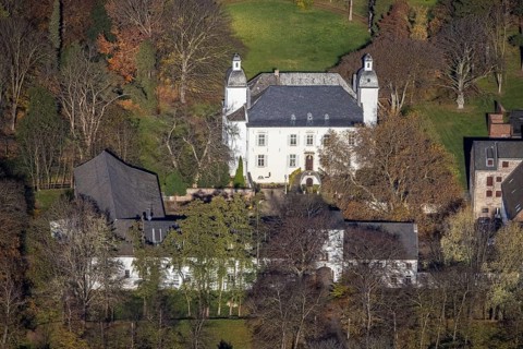 Aerial view, Lauersfort Castle, Kapellen-Holderberg, Mörs, Ruhr area, North Rhine-Westphalia,