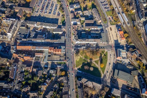 Aerial view, Mörs station, Klever Straße, Mörs, Ruhr area, North Rhine-Westphalia, Germany, railway