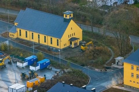 Aerial view, chapel, construction area former Kanaal van Wessem barracks, residential complex and