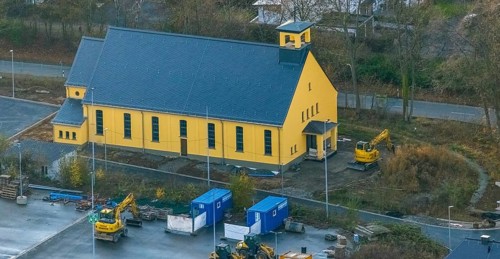 Aerial view, chapel, construction area former Kanaal van Wessem barracks, residential complex and