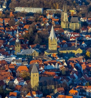Aerial view, city centre view, old town, protestant church Sankt Maria zur Wiese, St. Petri Alde