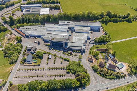Aerial view, motorway A45, gwk Gesellschaft Wärme Kältetechnik mbH, Meinerzhagen, Märkischer Kreis,