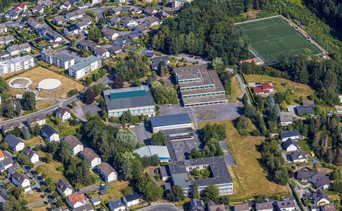 Aerial view, former school centre Bieberberg, sports hall Am Habicht, old secondary school