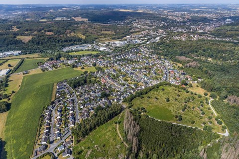 Aerial view, local view, residential area Menderner Straße, commercial area Dieselweg, Menden,