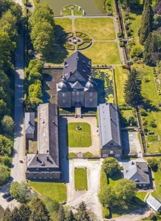 Aerial view, Neuenhof Castle, castle garden, Elspetal, Lüdenscheid, Märkischer Kreis, Sauerland,