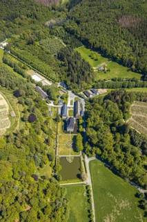 Aerial view, Neuenhof Castle, castle garden, Elspetal, Lüdenscheid, Märkischer Kreis, Sauerland,