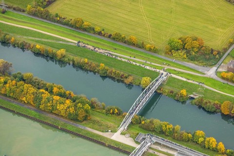 Aerial photo, thousands of spectators watched with great interest as the Gersteinwerk chimney was