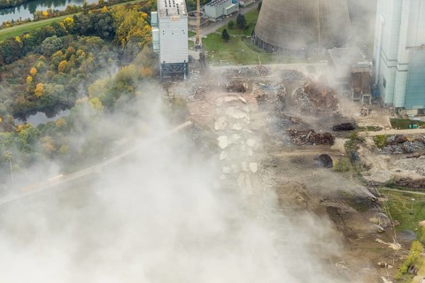 Aerial photo, thousands of spectators watched with great interest as the Gersteinwerk chimney was