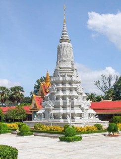Scenery around the Royal Palace in Phnom Penh located in Cambodia