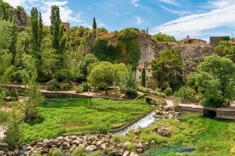 Scenery around the Fontaine-de-Vaucluse, a commune near a same named spring in the southeastern