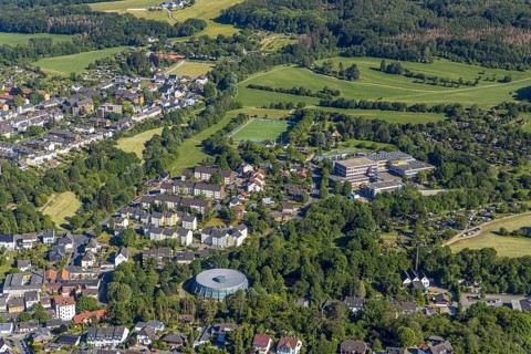 Aerial view, local view Eilpe, comprehensive school Eilpe Hagen, Otto-Densch-Halle, Hagen, Ruhr