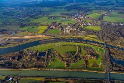 Aerial view of the former Auguste Victoria Shaft 8 mine in Lippramsdorfer Straße with the River