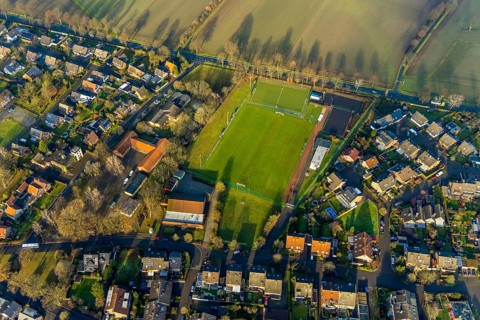 HULLERN 16.12.2020 School building and sports field of the Heideschule Hullern / Flaesheim on