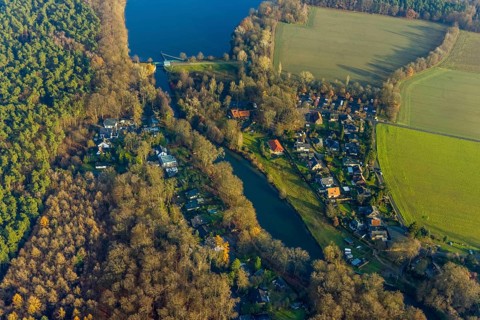 SIEDLUNG OVERRATH 16.12.2020 Village centre on the banks of the Stever - river course in Siedlung