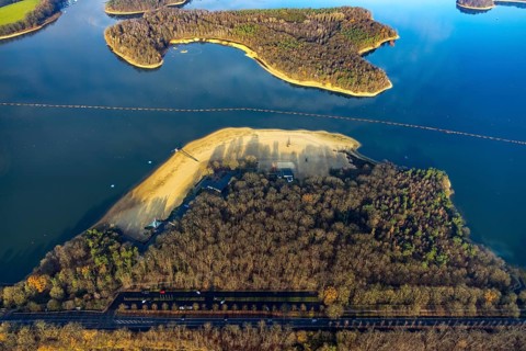 HALTERN AM SEE 16.12.2020 Aerial view of the shore area at the sandy beach of the open-air swimming