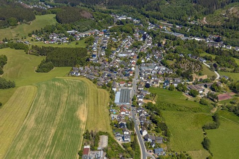 Aerial view, local view Oberbrügge, Natürlich Wohnen Massivholzmöbel GmbH, Evangelical Church