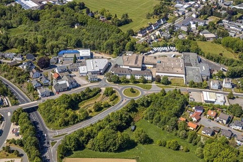 Aerial view, commercial area Langenscheid on the B229, Halver, Märkischer Kreis, Sauerland, North