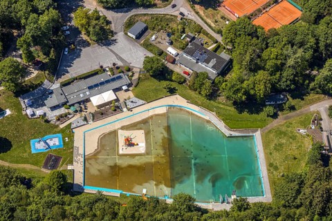 Aerial view, Waldfreibad Herpine, Halver, Märkischer Kreis, Sauerland, North Rhine-Westphalia,