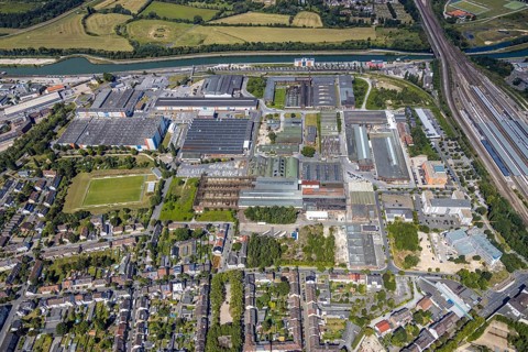 Aerial view, industrial area at the canal west of the main station, former Thyssen site, harbour,