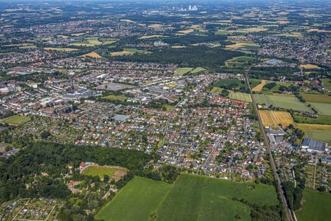 Aerial view, view over Hamm-Süden, residential area at Hellweg, railway line to Soest, Hamm, Ruhr