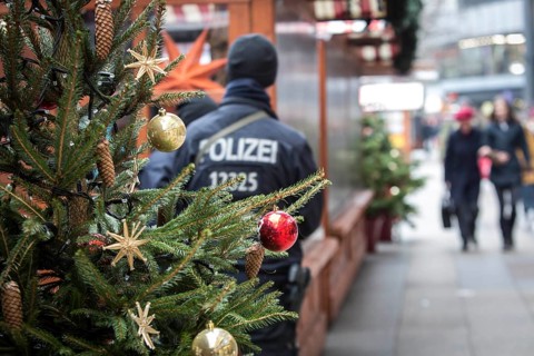 DEU Germany Germany Berlin Day after the attack on the Christmas market at the Memorial Church