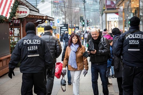 DEU Germany Germany Berlin Day after the attack on the Christmas market at the Memorial Church