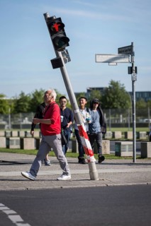 DEU Germany Germany Berlin Pedestrians pass a traffic light on Scheidemannstraße in Mitte