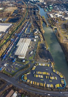 Aerial view, commercial area Am Westhafen, CTH Container Terminal Herne GmbH, Müller - Die lila