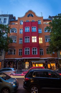 DEU Germany Germany Berlin The Fantastic Foxhole Hostel on Weserstraße in Neukölln