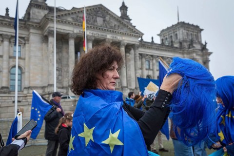 DEU Germany Germany Berlin Demonstration for a strong Europe by Puls of Eirope in front of the