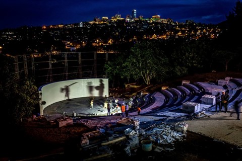 RWA RWANDA RUANDA Kigali Work on the amphitheatre in preparation for the celebrations to mark the