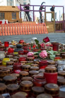 DEU Germany Germany Berlin Setting up the Christmas market at Breitscheidtplatz, where there is a
