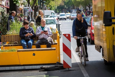 DEU Germany Germany Berlin The redesigned Bergmannstrasse with quiet zones and parklets