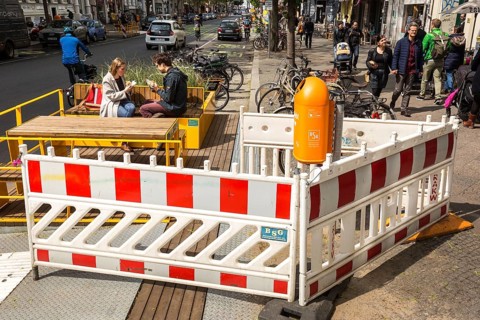 DEU Germany Germany Berlin The redesigned Bergmannstrasse with quiet zones and parklets