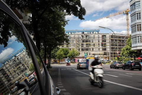 DEU Germany Germany Berlin The new building of the Moeckernkiez construction group on the corner of