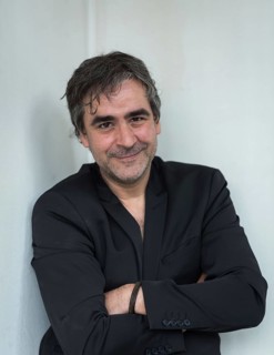 DEU Germany Germany Berlin Journalist Deniz Yuecel visits the Taz after his release from prison