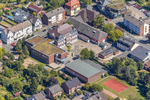 Aerial view, primary school Overbergschule, Bockum-Hövel, Hamm, Ruhr area, North Rhine-Westphalia,