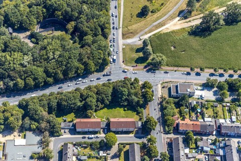 Aerial view, intersection Dolberger Straße, Fährstraße and Amtsstraße in Heessen, Hamm, Ruhr area,