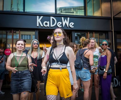 DEU Germany Germany Berlin Scenes of the Christopher Street Day CSD on a hot Saturday . At the