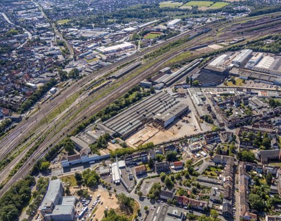 Aerial view, construction site on the WDI site between Bahndamm and Otto-Brenner-Straße, new