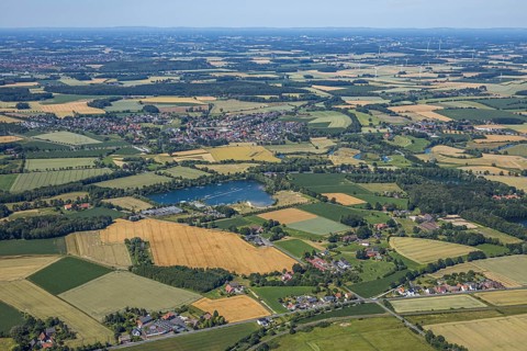 Aerial view, view over quarry pond, Haaren, view of Dolberg, Lippe, Lippe meadows, Hamm, Ruhr area,