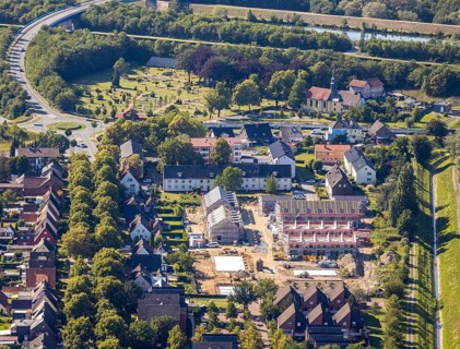 Aerial view, Old sports ground, In the Herringen district, Deutsche Reihenhaus AG, new residential