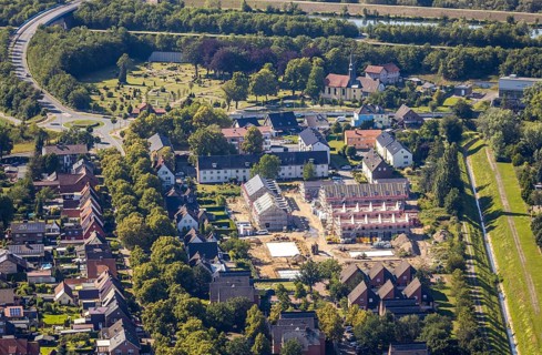 Aerial view, Old sports ground, In the Herringen district, Deutsche Reihenhaus AG, new residential