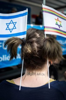 DEU Germany Germany Berlin Pro-Israel demonstration on Kurfürstendamm towards Breitscheidtplatz.