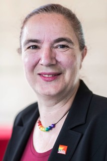 DEU Germany Germany Berlin Raising the rainbow flag with Petra Nowacki and SPD General Secretary