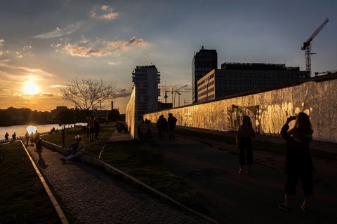 DEU Germany Germany Berlin Sunset at the Eastside Galery
