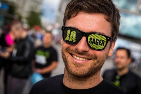 DEU Germany Germany Berlin Man with glasses ' Ja Sager' at Alexanderplatz